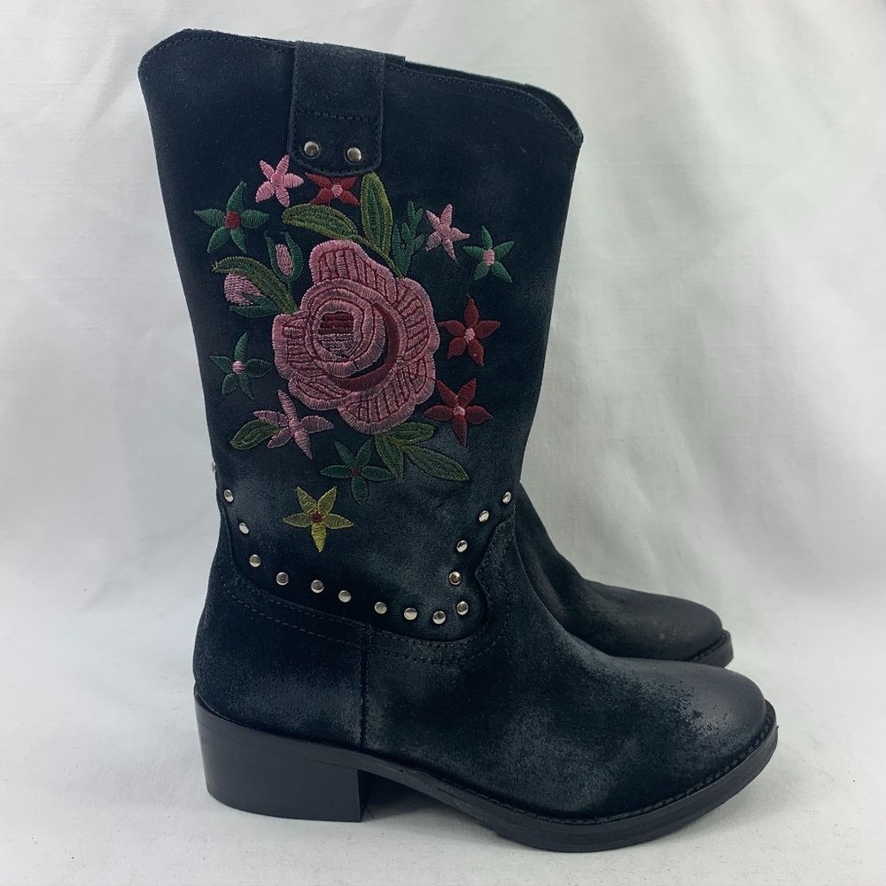 Gei Gei Women's Floral Suede Boots